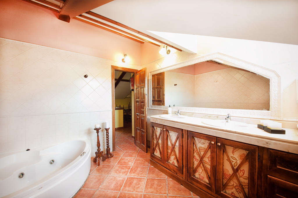 Apartamentos El Pajar Del Abuelo Peralejos de las Truchas Zimmer foto