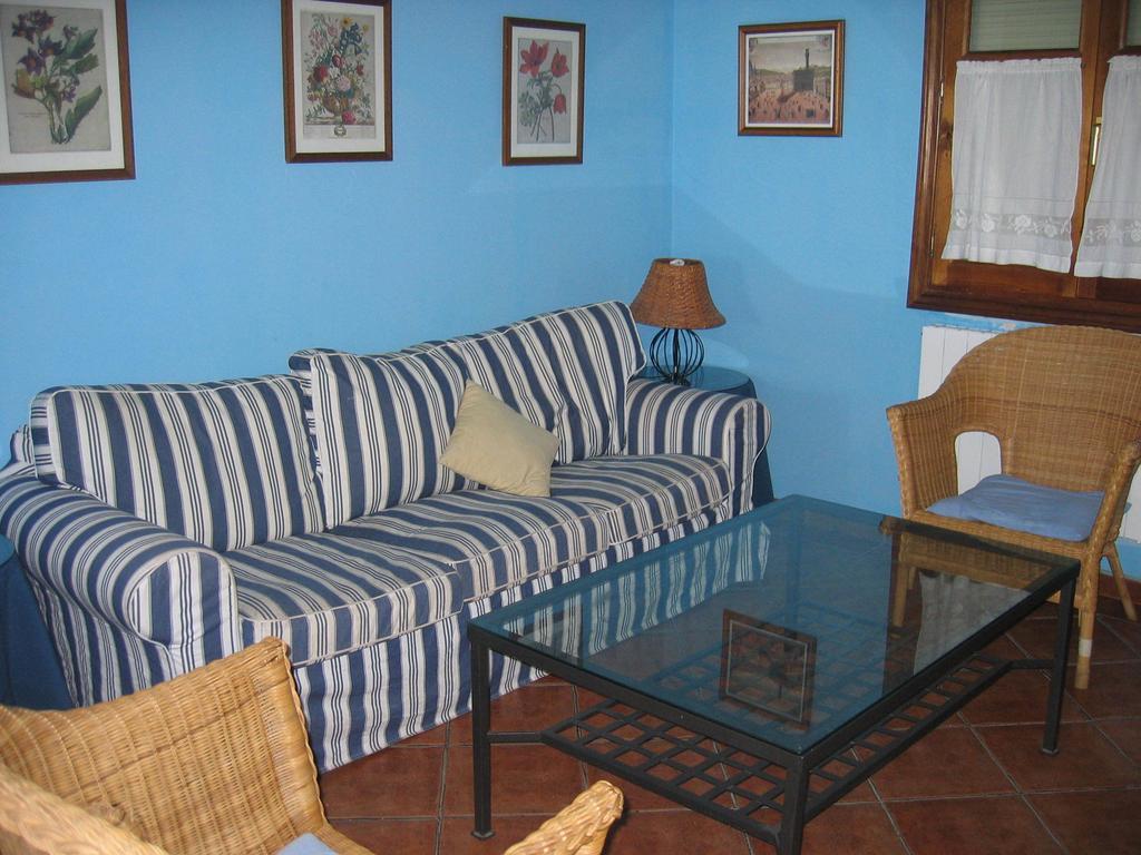 Apartamentos El Pajar Del Abuelo Peralejos de las Truchas Zimmer foto