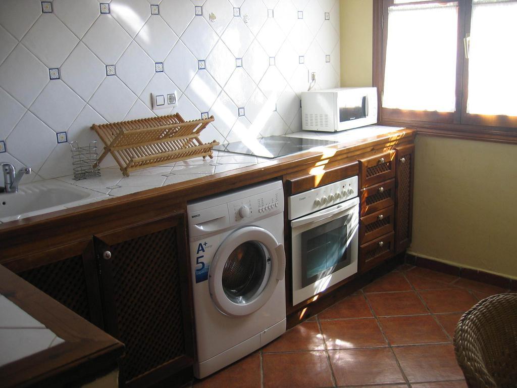 Apartamentos El Pajar Del Abuelo Peralejos de las Truchas Zimmer foto